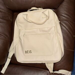 Beis expandable backpack beige